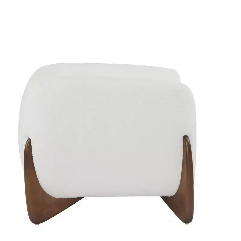 Poltrona da Club Emilia Contemporanea Rivestita in Bouclé, Beige
