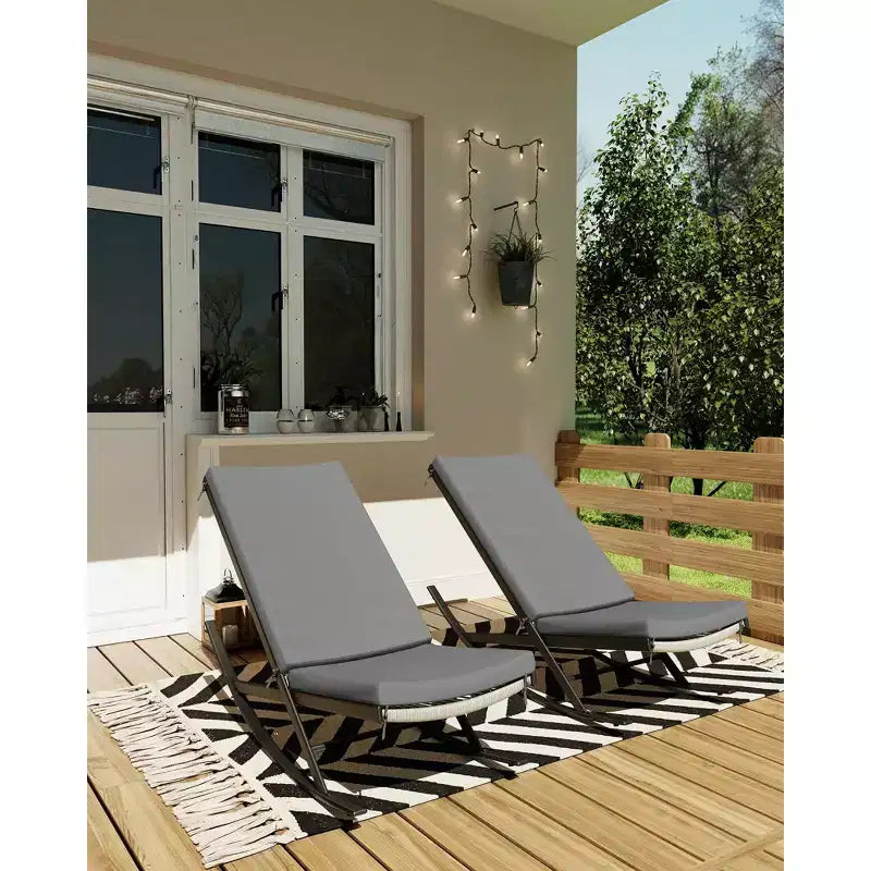Set di 2 sedie a dondolo da esterno per patio, sedie a dondolo per esterni, poltrona a dondolo in rattan per esterni con cuscini per portico anteriore, giardino