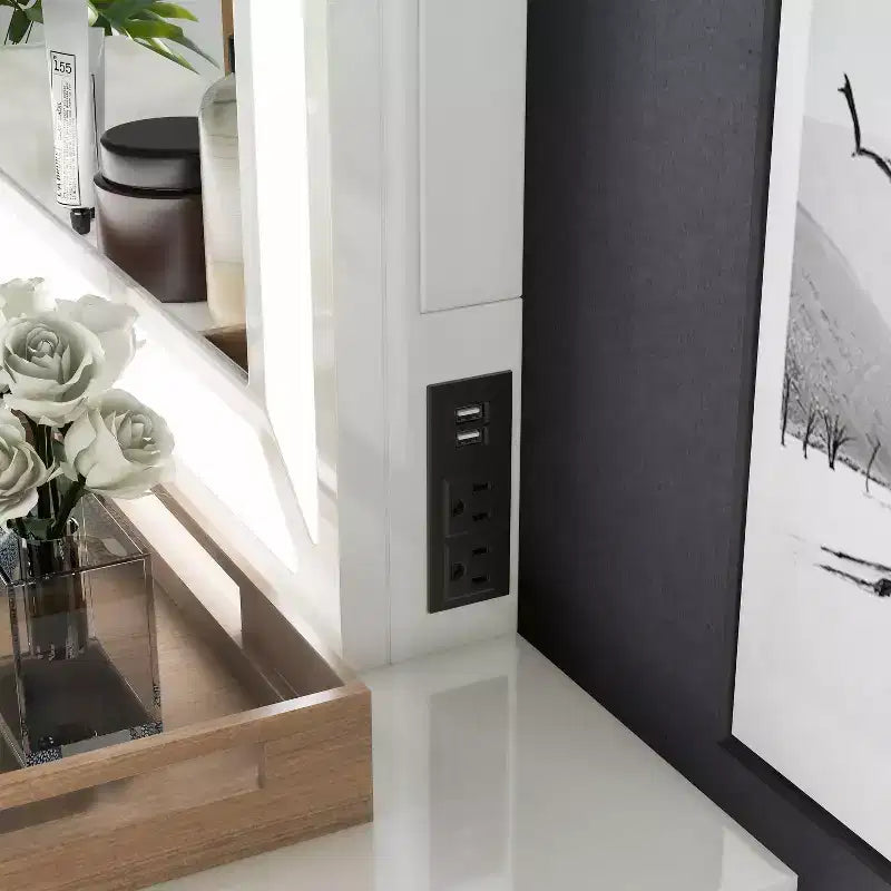 Specchio Contemporaneo Grayde con Luce Led e Spina USB Bianco Luminoso
